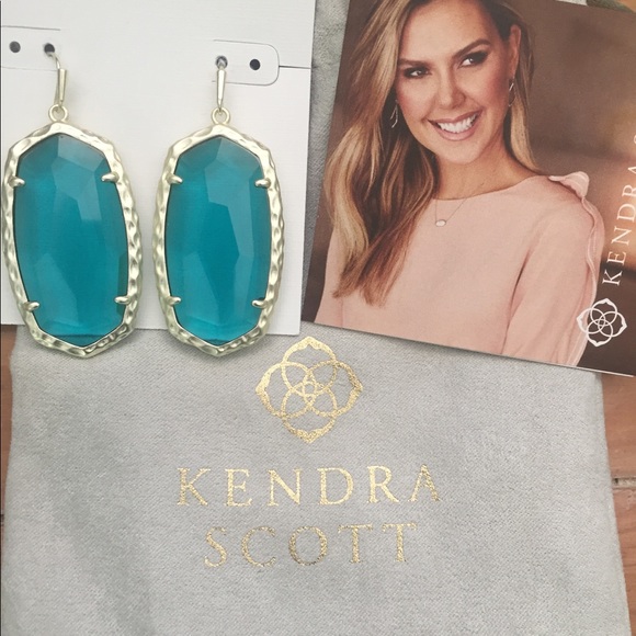 Kendra Scott Ella Earrings - Picture 2 of 3